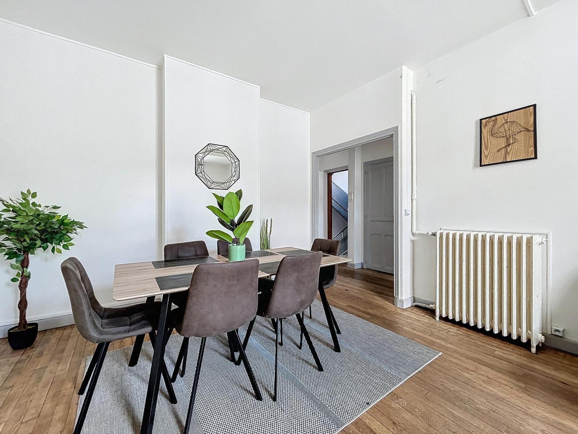 Apartament Le 3-F2 Centre Historique Montluçon Zewnętrze zdjęcie